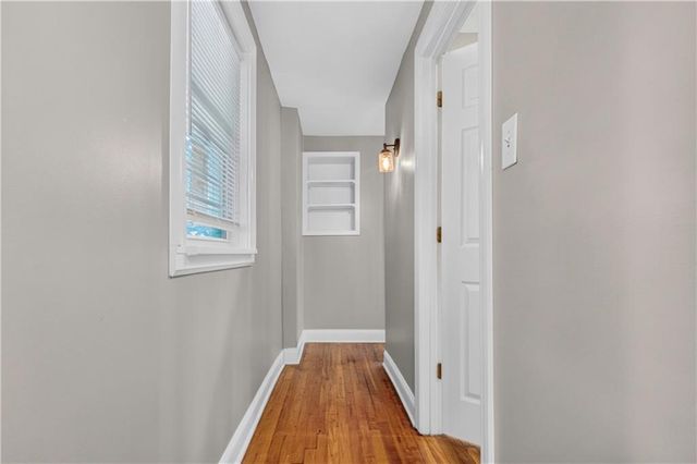 212 Emanual Cleaver Boulevard E, Kansas City, MO 64112