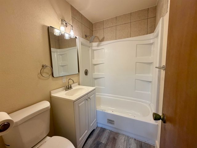 1826 W Webb Ave, El Dorado, KS 67042