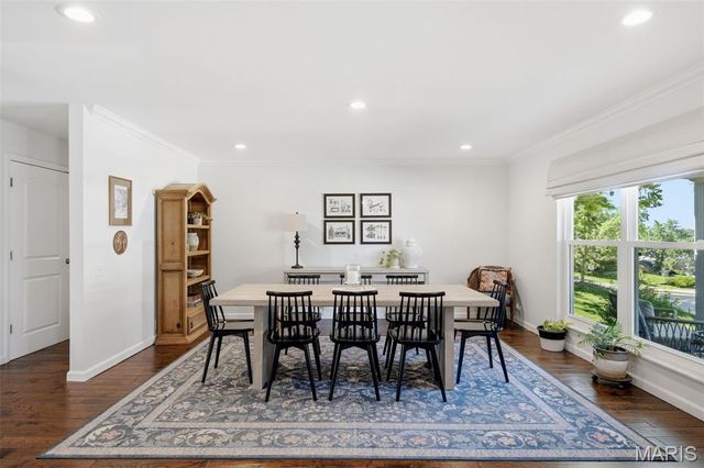 2340 Fairoyal Drive, Des Peres, MO 63131