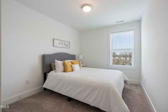 40 Somerleigh Way, Pittsboro, NC 27312