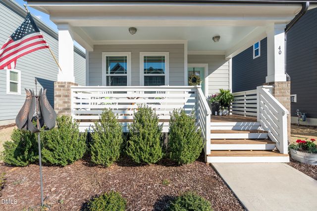 40 Somerleigh Way, Pittsboro, NC 27312