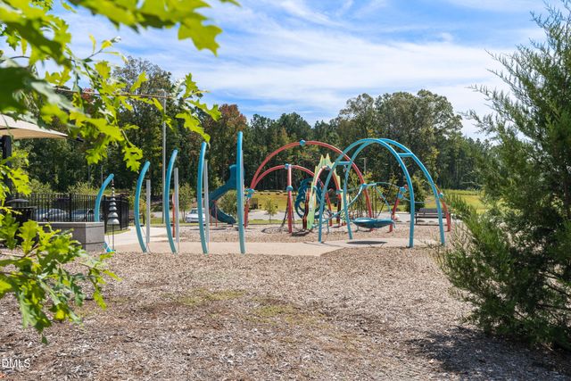 40 Somerleigh Way, Pittsboro, NC 27312