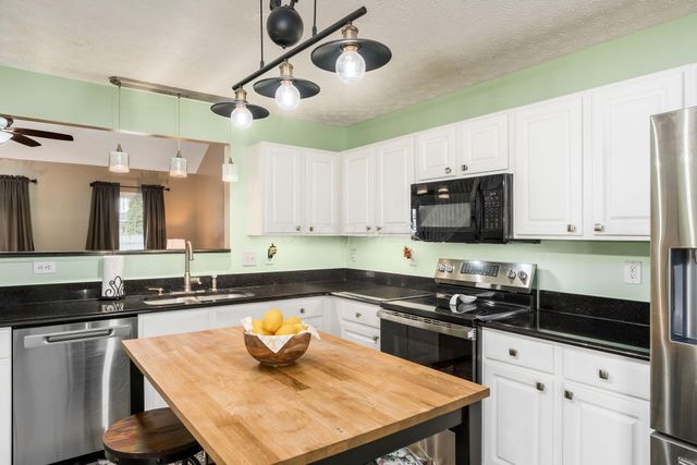 4533 Stranton Park Drive, Grove City, OH 43123