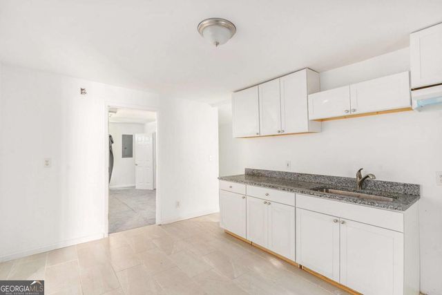 435 W Cherry Street, Griffin, GA 30223