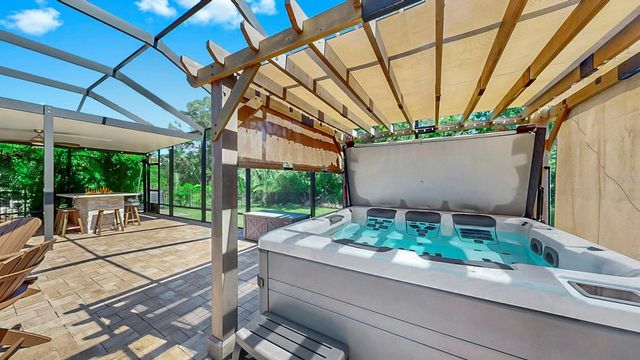 7709 PARADISO DRIVE, Apollo Beach, FL 33572