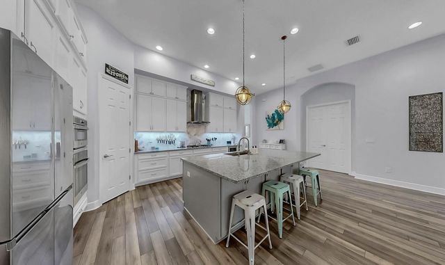 7709 PARADISO DRIVE, Apollo Beach, FL 33572