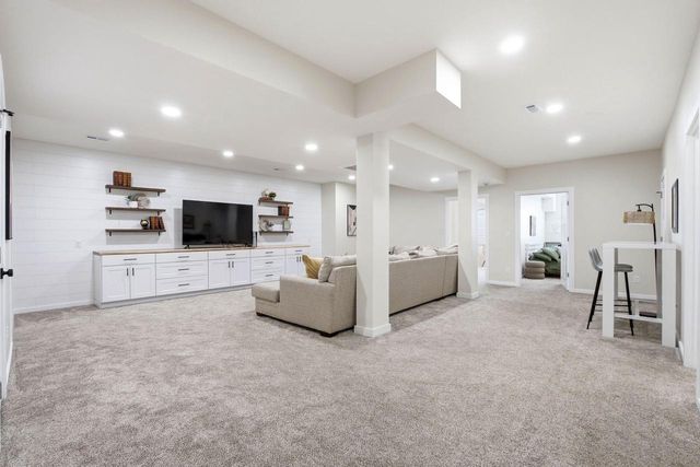 10027 Camelot DRIVE, Mount Pleasant, WI 53406