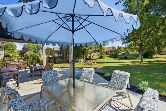 10027 Camelot DRIVE, Mount Pleasant, WI 53406