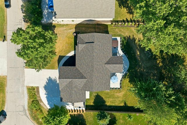 10027 Camelot DRIVE, Mount Pleasant, WI 53406