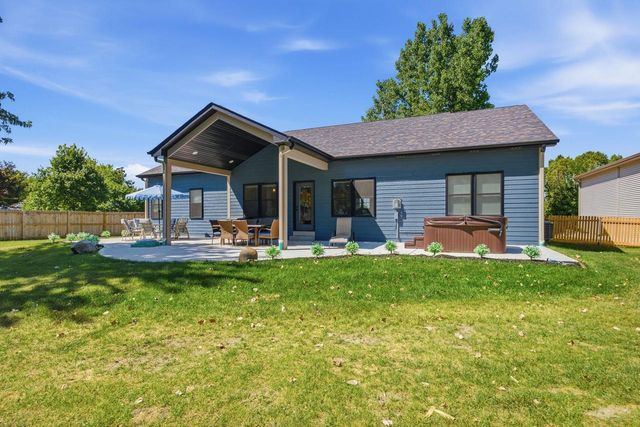 10027 Camelot DRIVE, Mount Pleasant, WI 53406