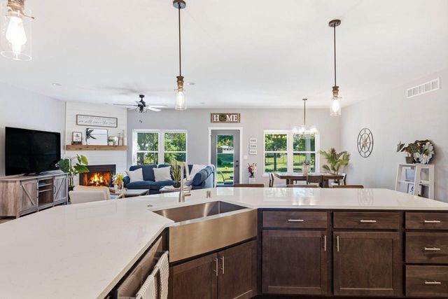 10027 Camelot DRIVE, Mount Pleasant, WI 53406