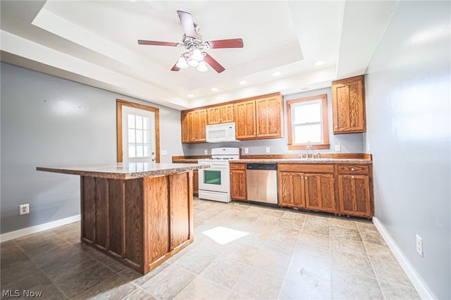 24 Houston Street SW, Massillon, OH 44647