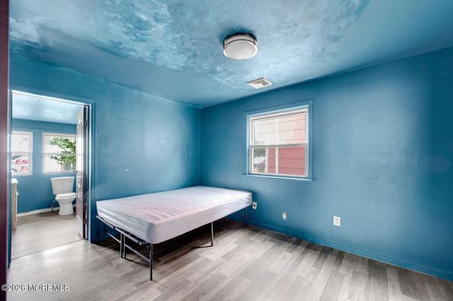 65 Orchard Street, Keansburg, NJ 07734