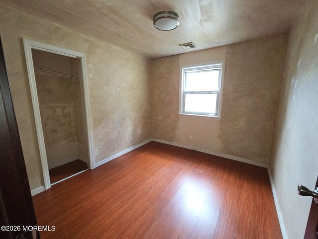 65 Orchard Street, Keansburg, NJ 07734