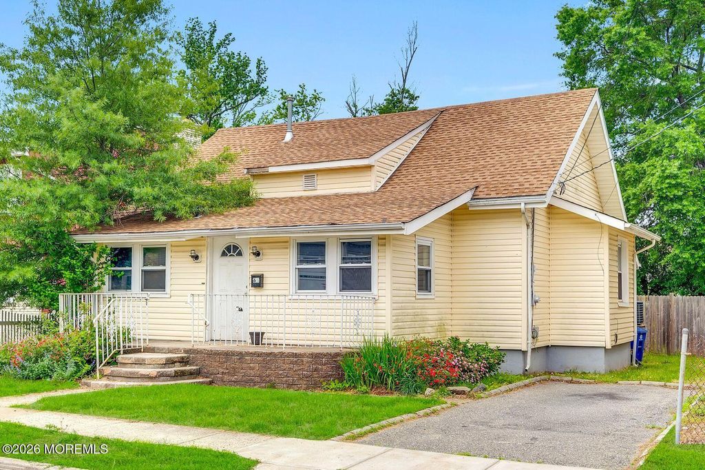 65 Orchard Street, Keansburg, NJ 07734