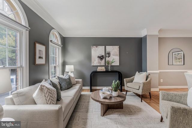 1318 N ADAMS CT, Arlington, VA 22201