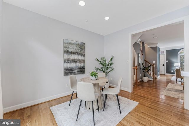 1318 N ADAMS CT, Arlington, VA 22201