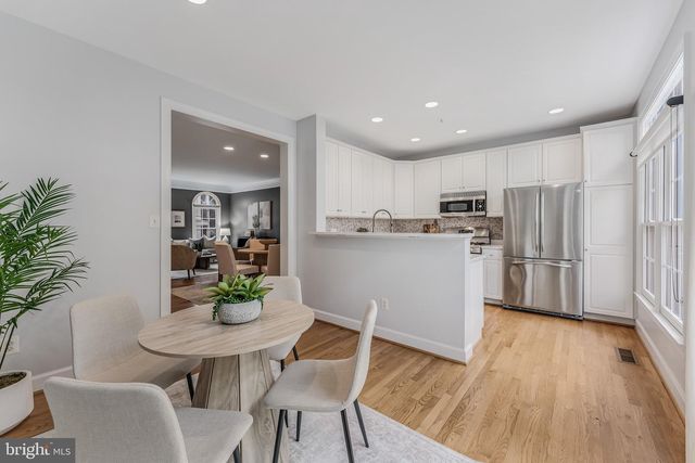 1318 N ADAMS CT, Arlington, VA 22201