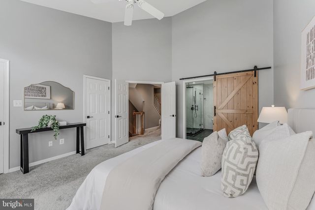 1318 N ADAMS CT, Arlington, VA 22201