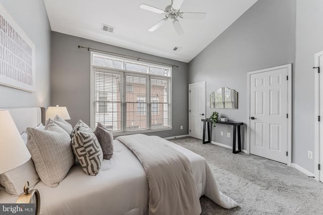 1318 N ADAMS CT, Arlington, VA 22201