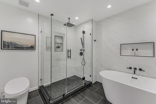 1318 N ADAMS CT, Arlington, VA 22201