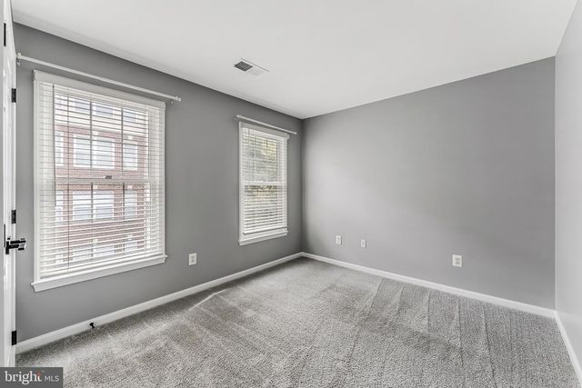 1318 N ADAMS CT, Arlington, VA 22201