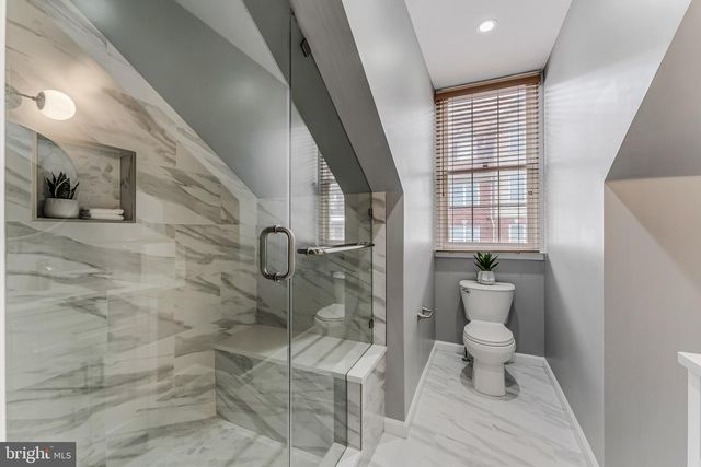 1318 N ADAMS CT, Arlington, VA 22201