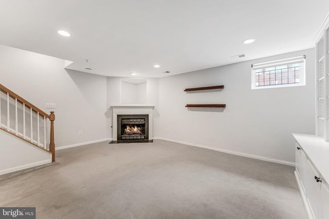 1318 N ADAMS CT, Arlington, VA 22201