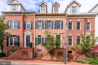 1318 N ADAMS CT, Arlington, VA 22201