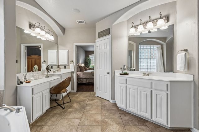 6048 Hidden Creek Lane, Frisco, TX 75036