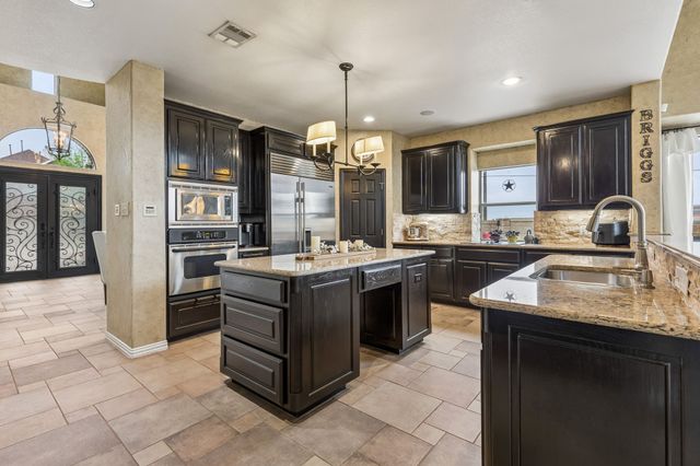 6048 Hidden Creek Lane, Frisco, TX 75036