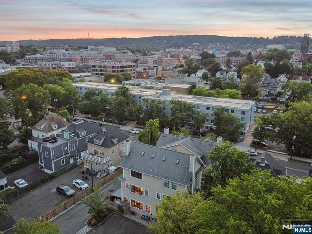 51-02 Greenwood Avenue 2A, Montclair, NJ 07042