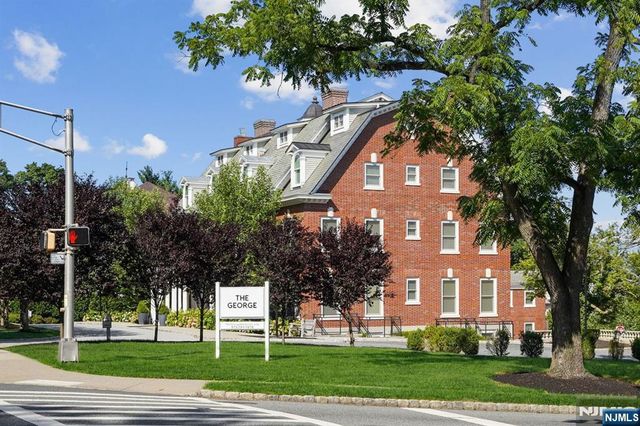 51-02 Greenwood Avenue 2A, Montclair, NJ 07042