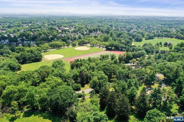 51-02 Greenwood Avenue 2A, Montclair, NJ 07042