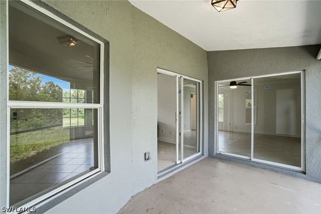 1871 20th AVE NE, Naples, FL 34120