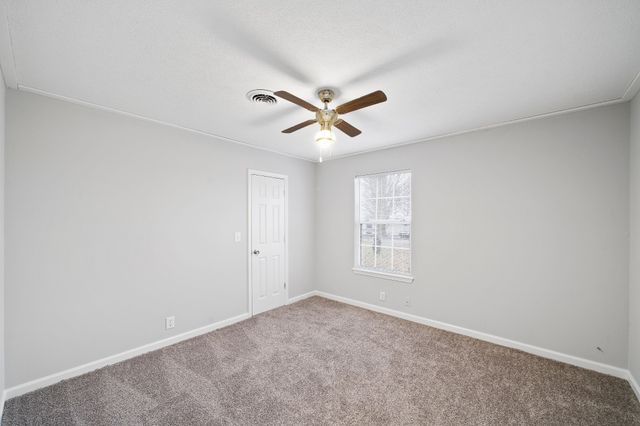 101 Gail St, Oak Grove, KY 42262