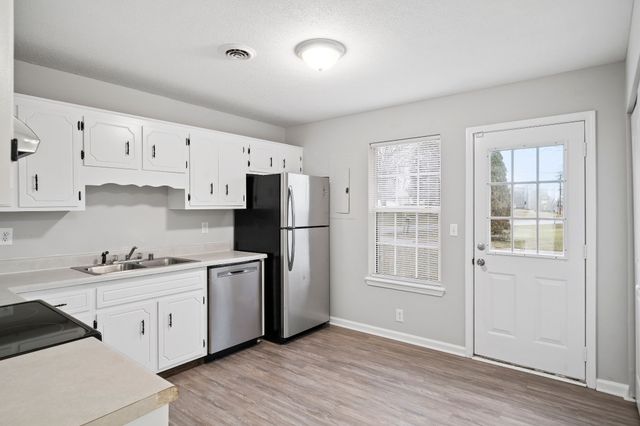 101 Gail St, Oak Grove, KY 42262