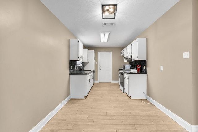 5688 Spanish Mission Court, Lake Charles, LA 70605