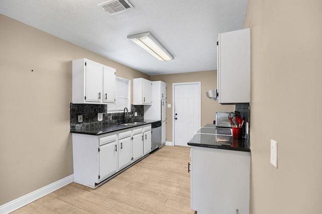 5688 Spanish Mission Court, Lake Charles, LA 70605