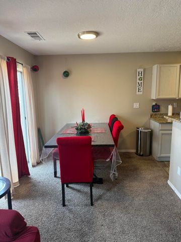 427 Bristlebrush Street SW, Albuquerque, NM 87121