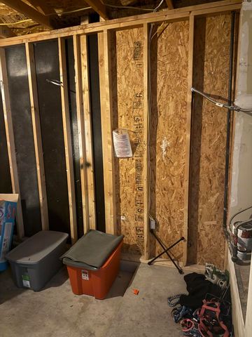 427 Bristlebrush Street SW, Albuquerque, NM 87121