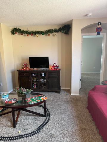 427 Bristlebrush Street SW, Albuquerque, NM 87121