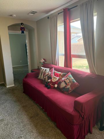 427 Bristlebrush Street SW, Albuquerque, NM 87121