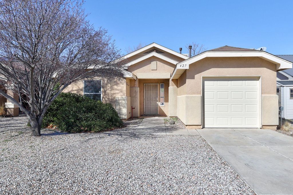 427 Bristlebrush Street SW, Albuquerque, NM 87121
