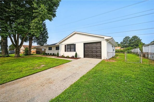3512 Maori DR, Chesapeake, VA 23321