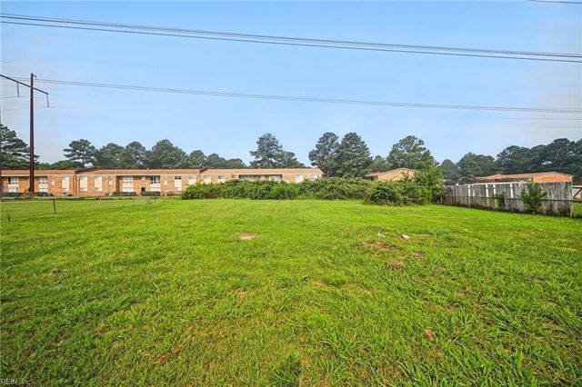 3512 Maori DR, Chesapeake, VA 23321