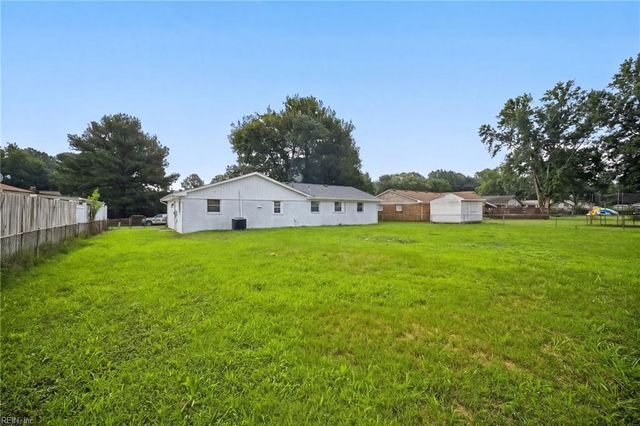 3512 Maori DR, Chesapeake, VA 23321
