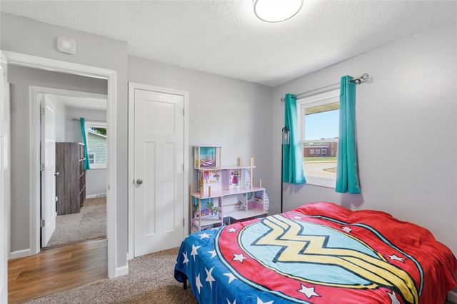 1500 W Salem Avenue, Indianola, IA 50125
