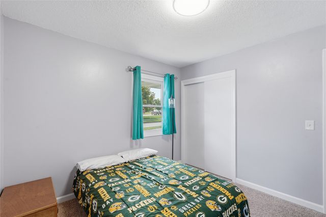 1500 W Salem Avenue, Indianola, IA 50125