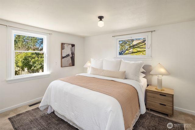 9213 25TH Avenue NE, Seattle, WA 98115